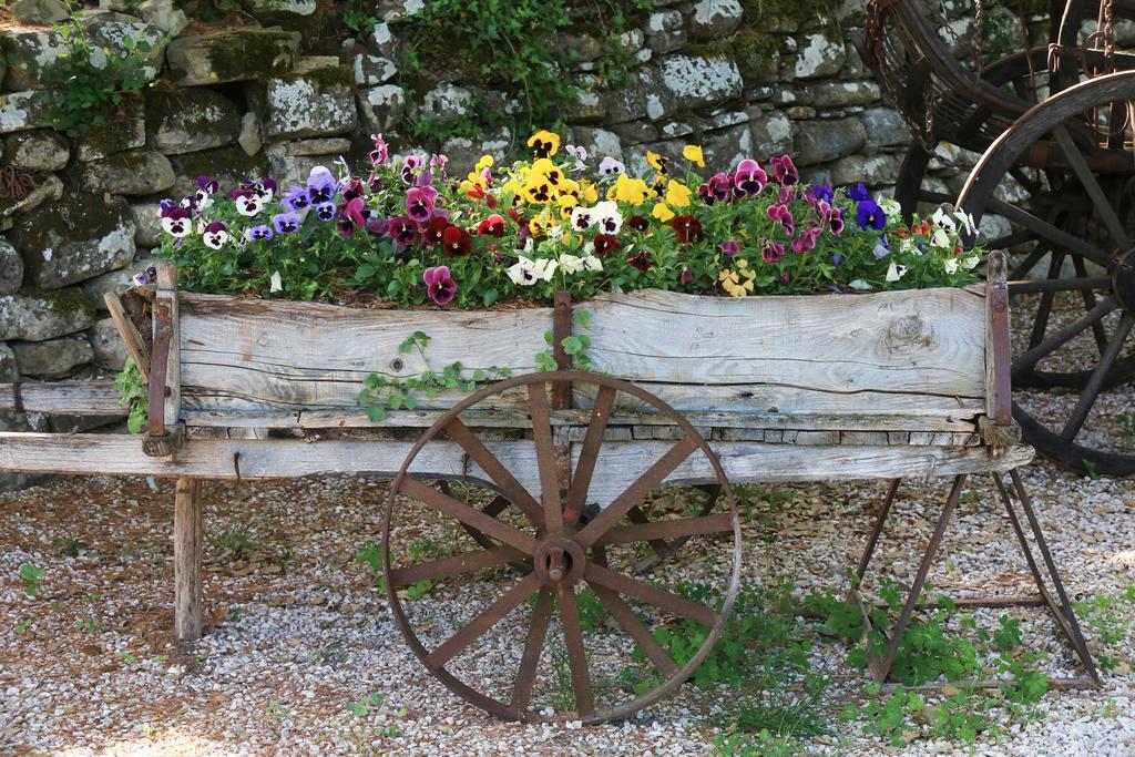 Borgo Di Carpiano Mengara Exterior foto